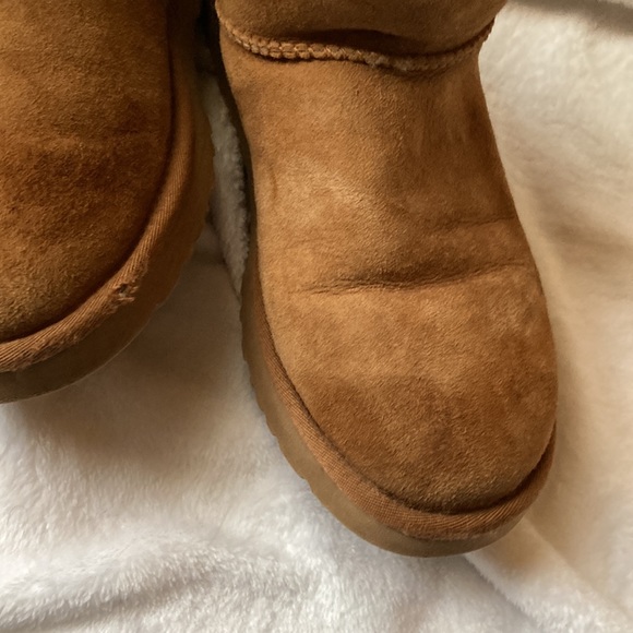 UGG Josette 1003174 Chestnut Boots. Size 10 - Picture 10 of 17